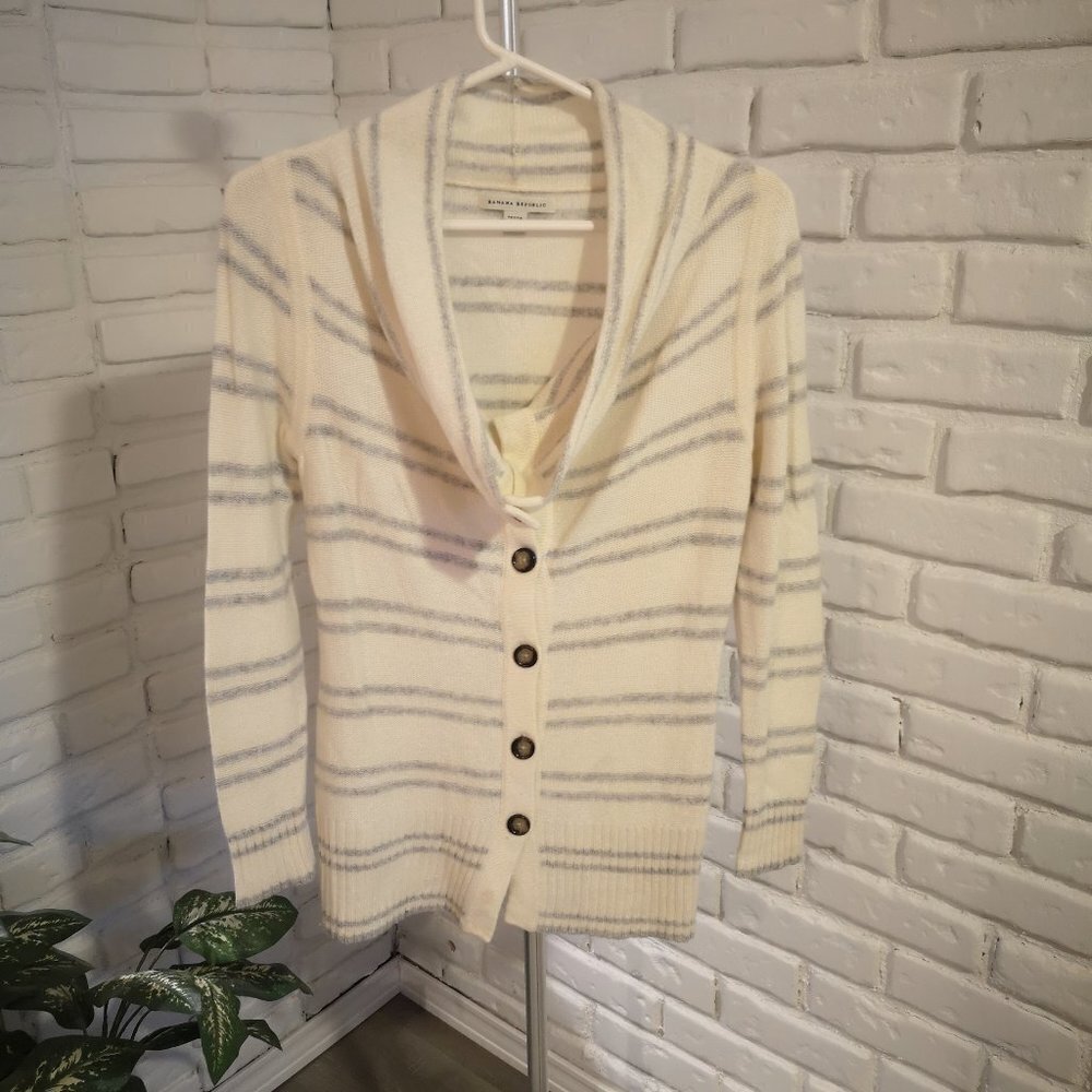 Banana Republic Ladies Size Small Petite Cream & Grey Stripe Sweater